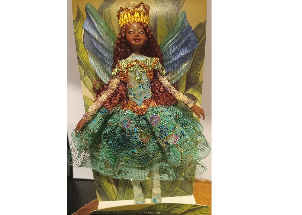 Jewel Fairy: Turquoise, Lace, Brown Hair